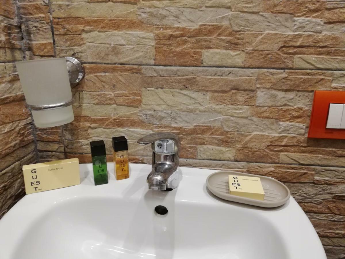 B&B Simy Наполи Екстериор снимка