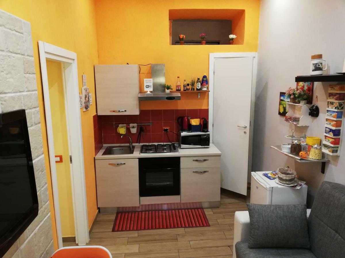 B&B Simy Наполи Екстериор снимка