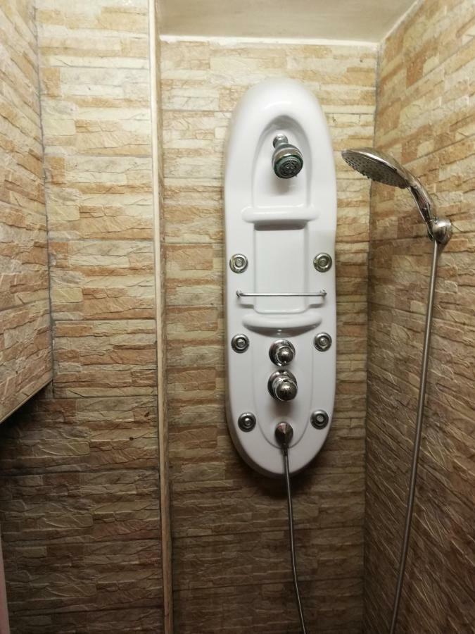 B&B Simy Наполи Екстериор снимка